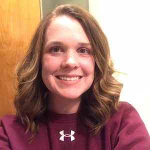 Meet your Posher, Elise